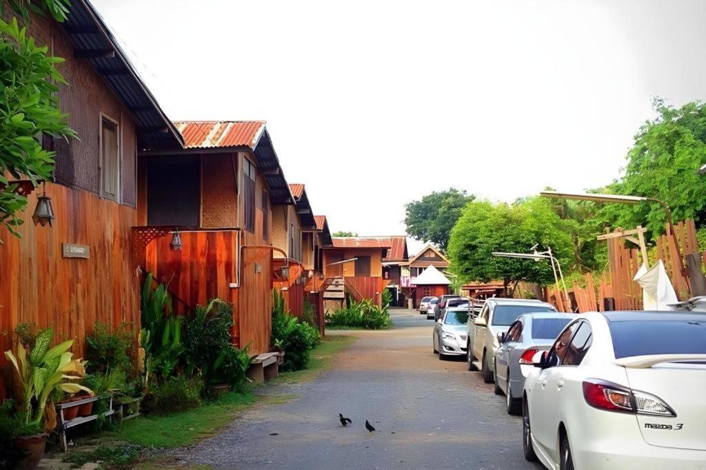 Jidapa Resort Аюттхая Экстерьер фото