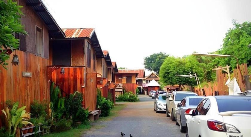 Jidapa Resort Аюттхая Экстерьер фото