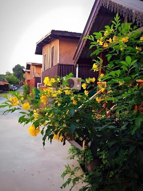 Jidapa Resort Аюттхая Экстерьер фото